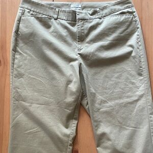 Women’s Cropped Chino Pants